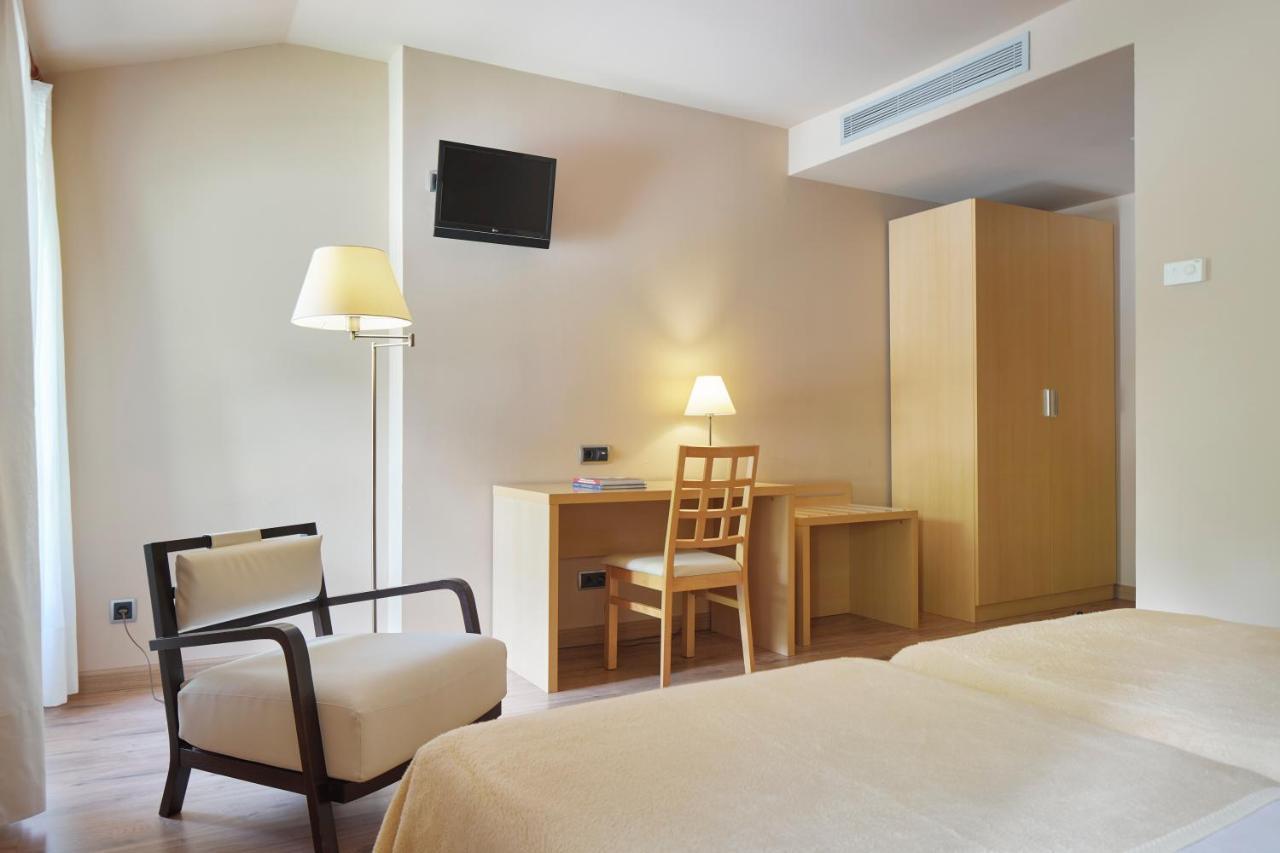 Iraipe Santuario De Arantzazu Hotel Oñate Buitenkant foto