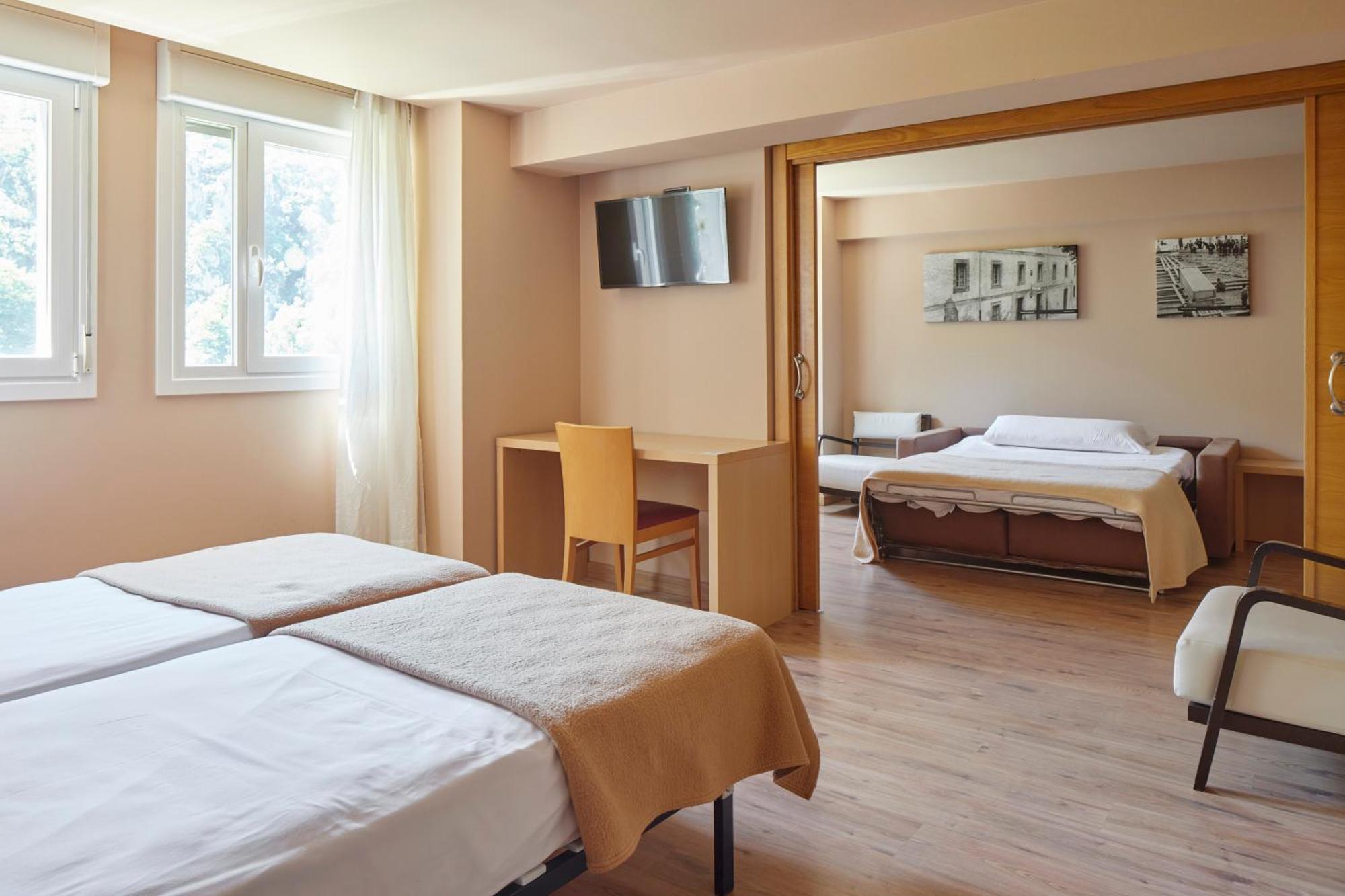 Iraipe Santuario De Arantzazu Hotel Oñate Buitenkant foto