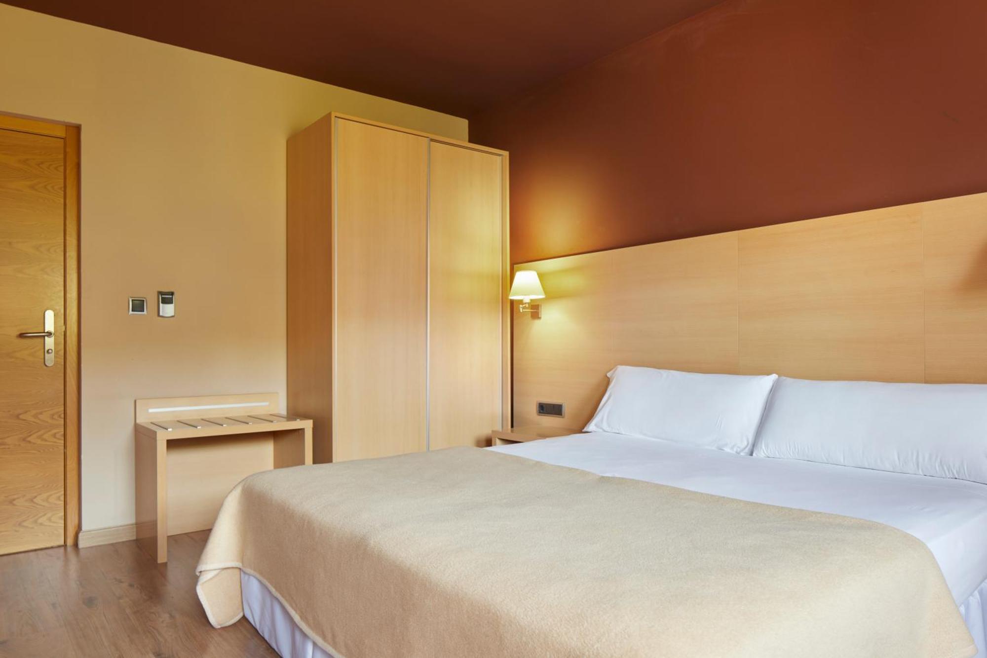 Iraipe Santuario De Arantzazu Hotel Oñate Buitenkant foto